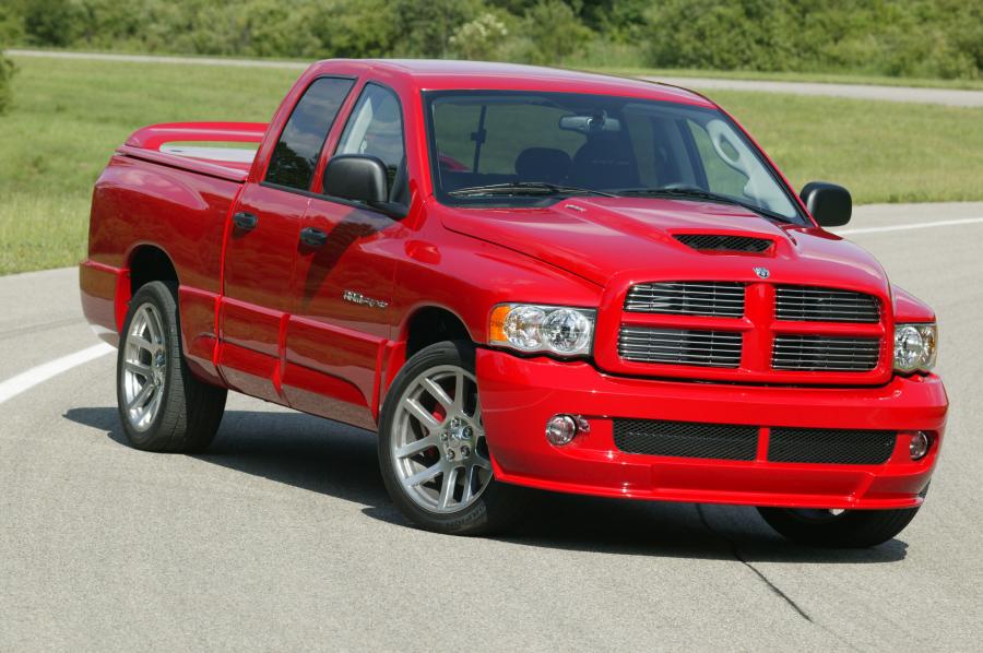  Dodge Ram SRT10 Quad Cab 2005 года  (фото 19 из 27)